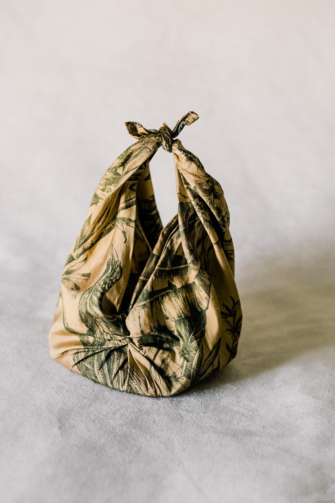 Furoshiki Bag– Raw Silk Botany Print in Green