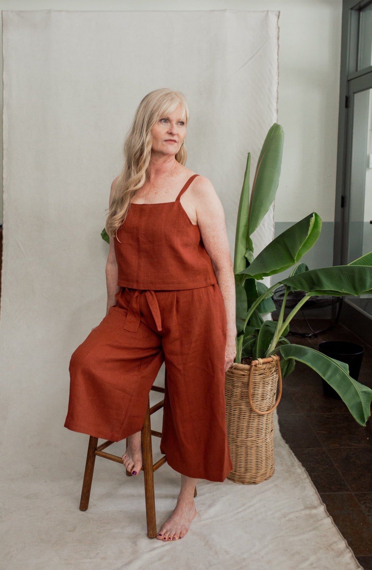 One-Button Linen Top in Wet Clay